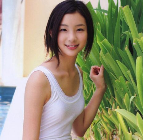 胸が無い足立梨花