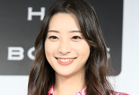 笑顔の足立梨花