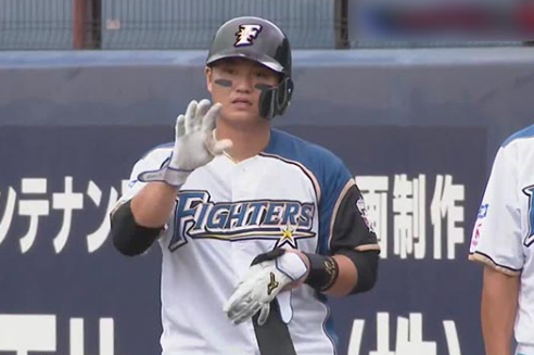 日本ハム時代の佐藤龍世選手