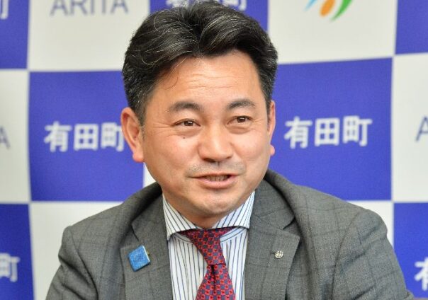 佐賀県有田町長の松尾佳昭さん