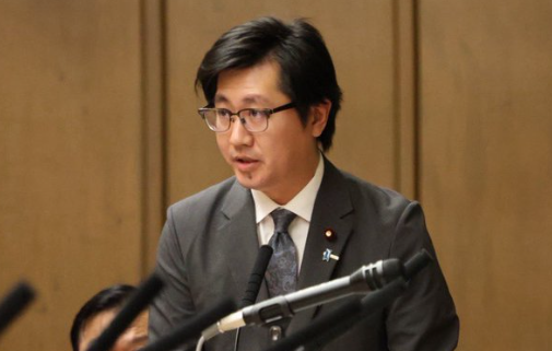 参政党鈴木敦議員