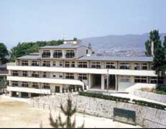 箕面自由学園小学校